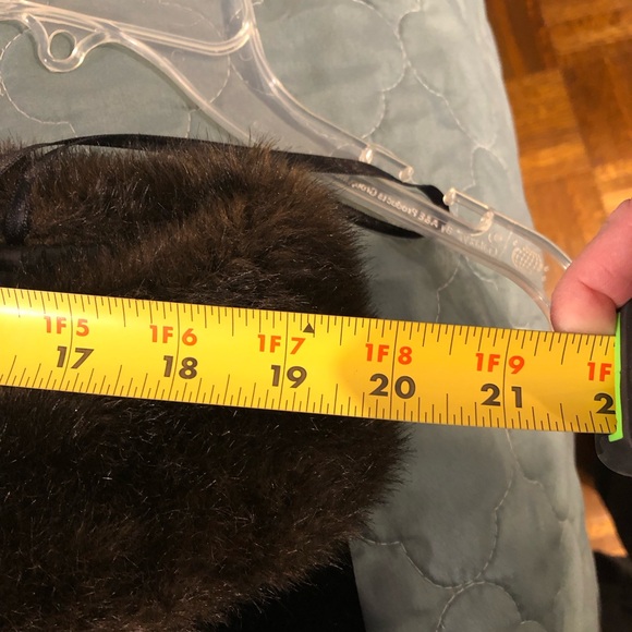 ELEGANT VELVET AND FAUX FUR OFF THE SHOULDER FULL LENGTH GOWN - Picture 15 of 16